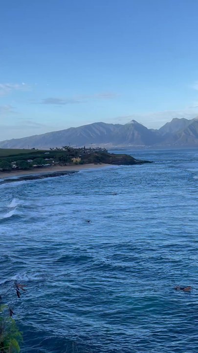Holo Holo Maui - View from North Shore Surfing Beach - Tours Near Me