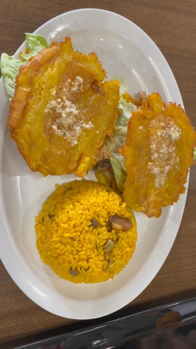 El Gustazo Boricua - Lechon Jabarito - Puerto Rican Near Me - Chicago, Illinois