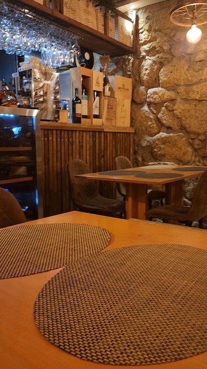 Bota & Bira - Barbeque Near Me - Porto, 13