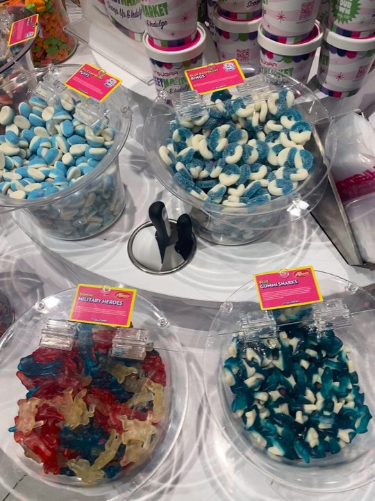 IT'SUGAR - Candy Stores Near Me - National Harbor, Maryland