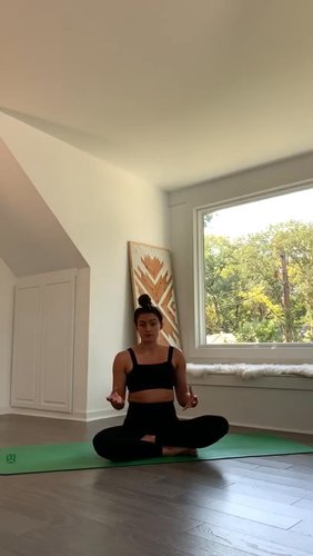 W1/D4 Yoga Flow Foundations + Breath