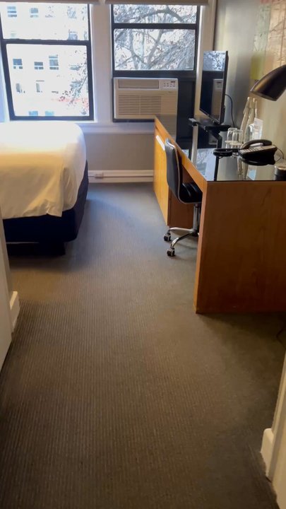 Hotel Max - Mini room - Hotels Near Me - Seattle, Washington
