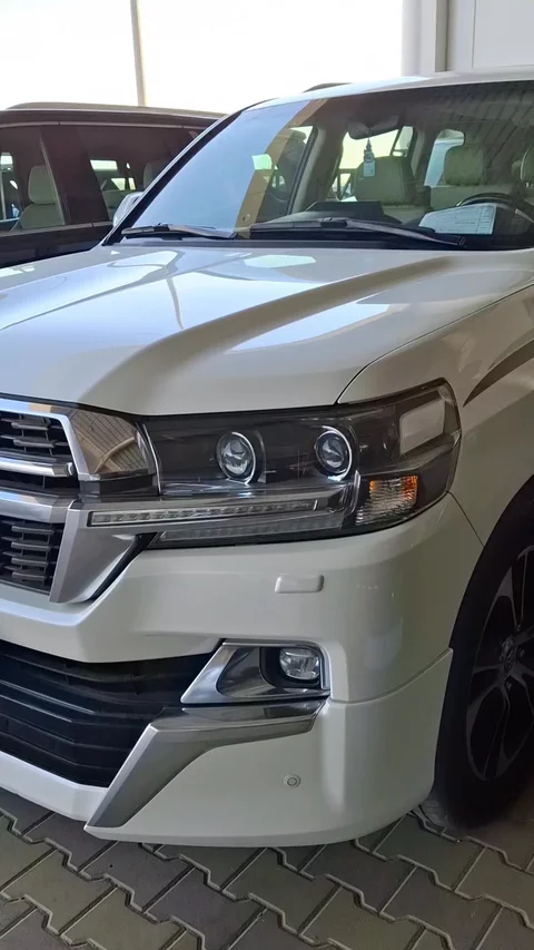 تويوتا لاندكروزر GXR 2021