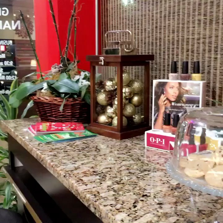 Gloss Nail Bar - Really cute place - Nail Salons Near Me - Memphis, Tennessee