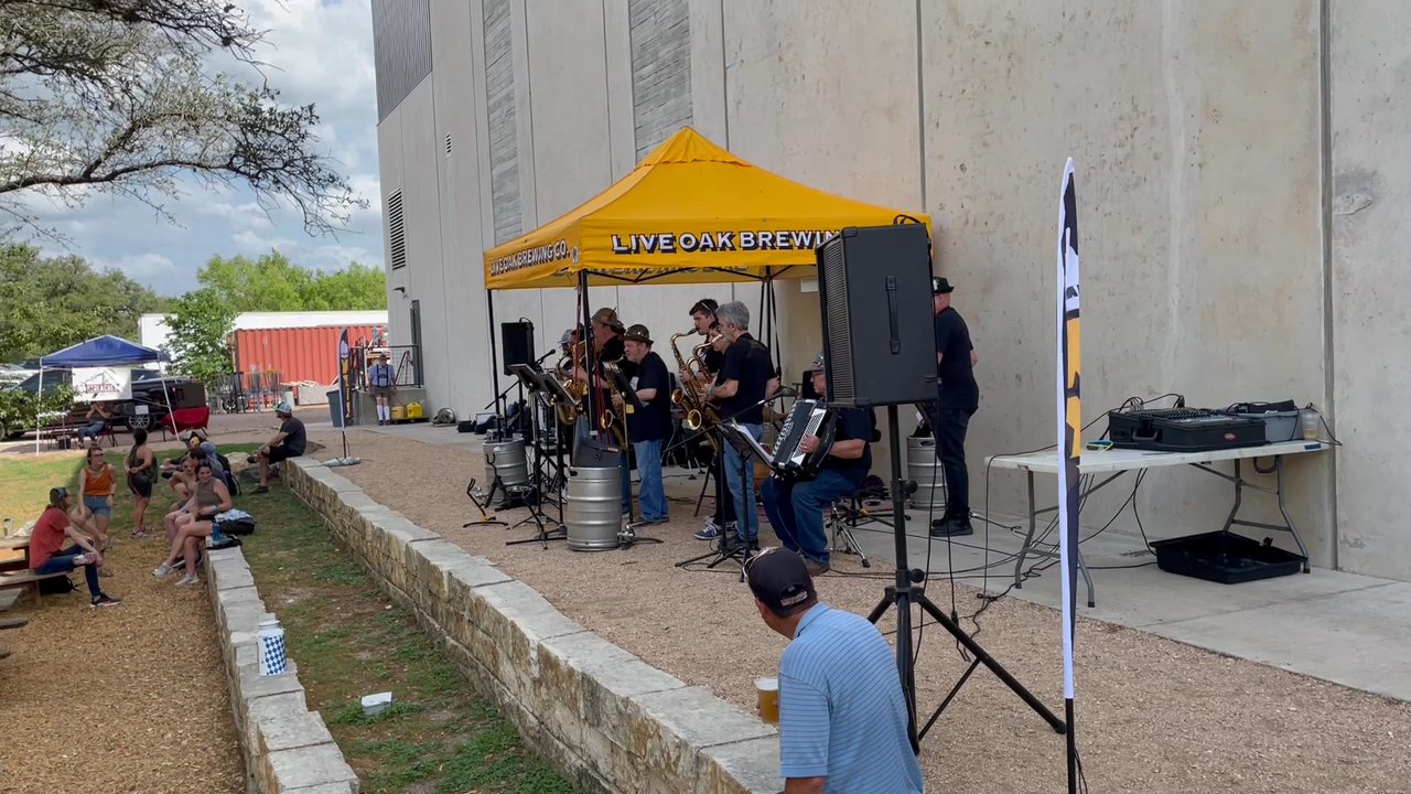 LIVE OAK BREWING COMPANY - Updated January 2026 - 354 Photos & 157 Reviews  - 1615 Crozier Ln, Del Valle, Texas - Breweries - Phone Number - Yelp