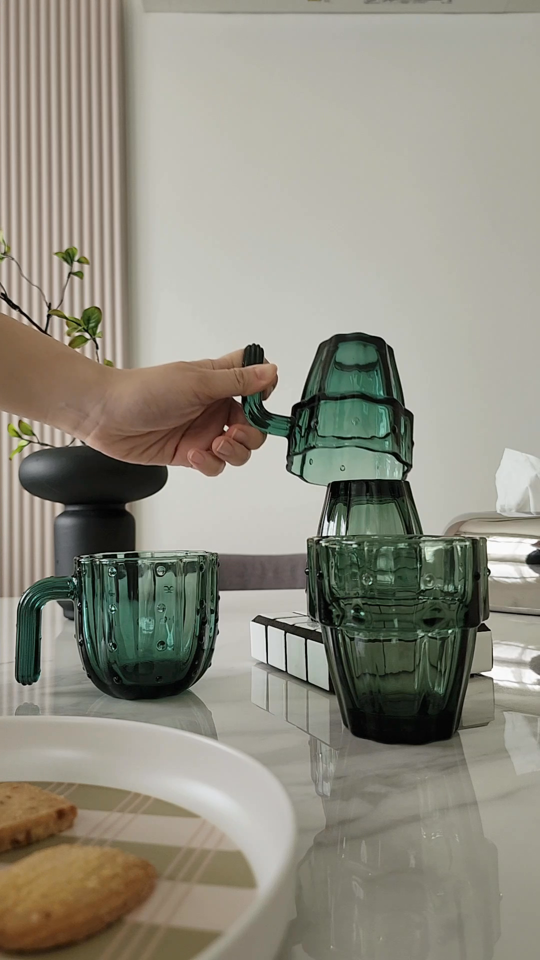 HipVan-Finds---Dining-Area-Edition