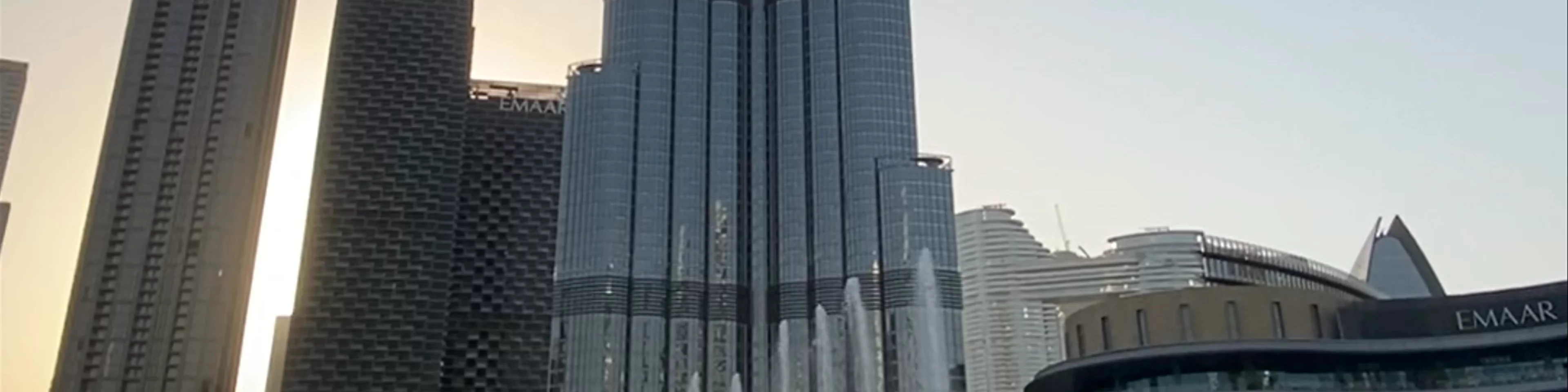 BURJ KHALIFA FOUNTAIN SHOW - Dubai - United Arab Emirates