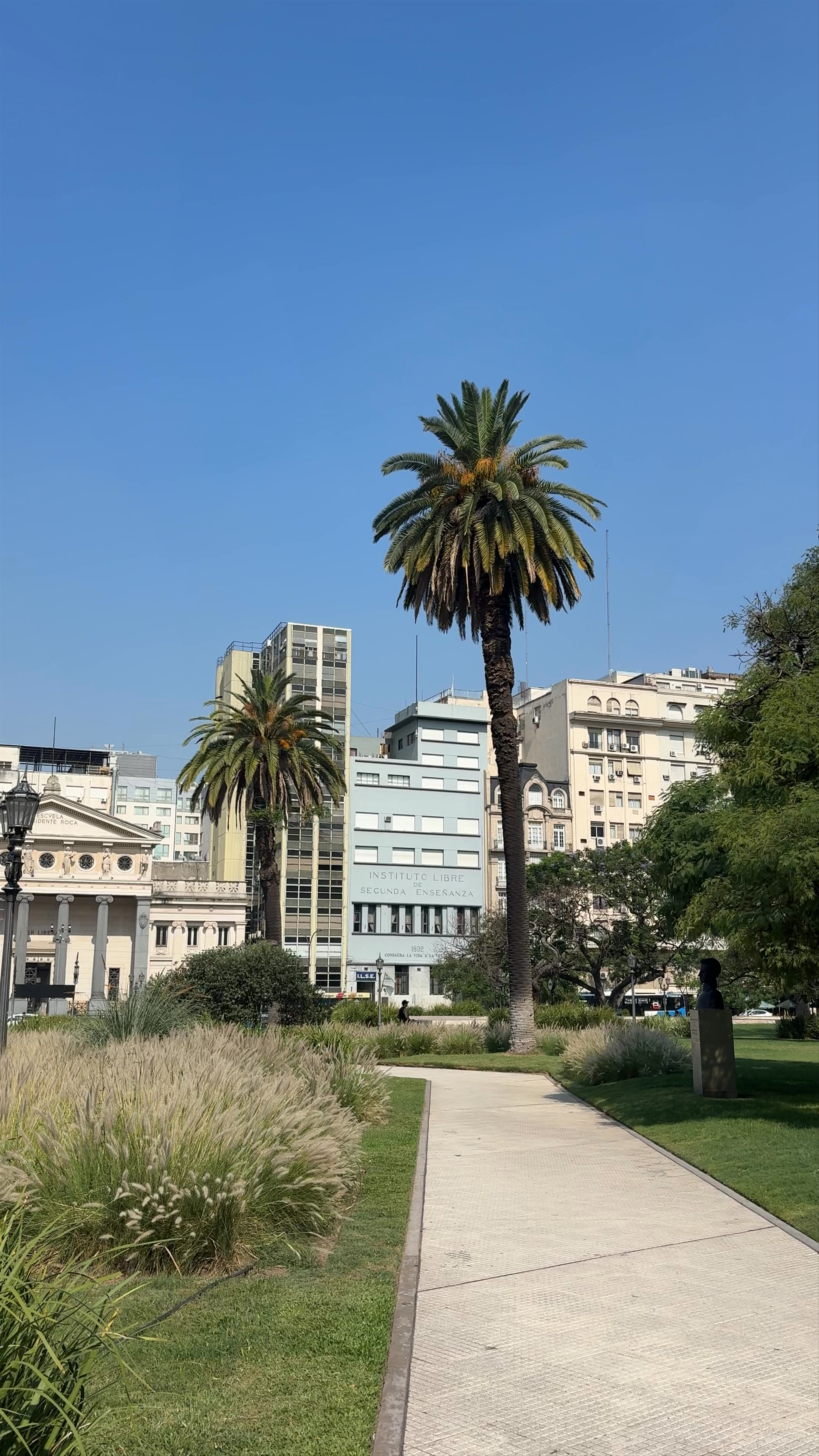 Plaza Lavalle