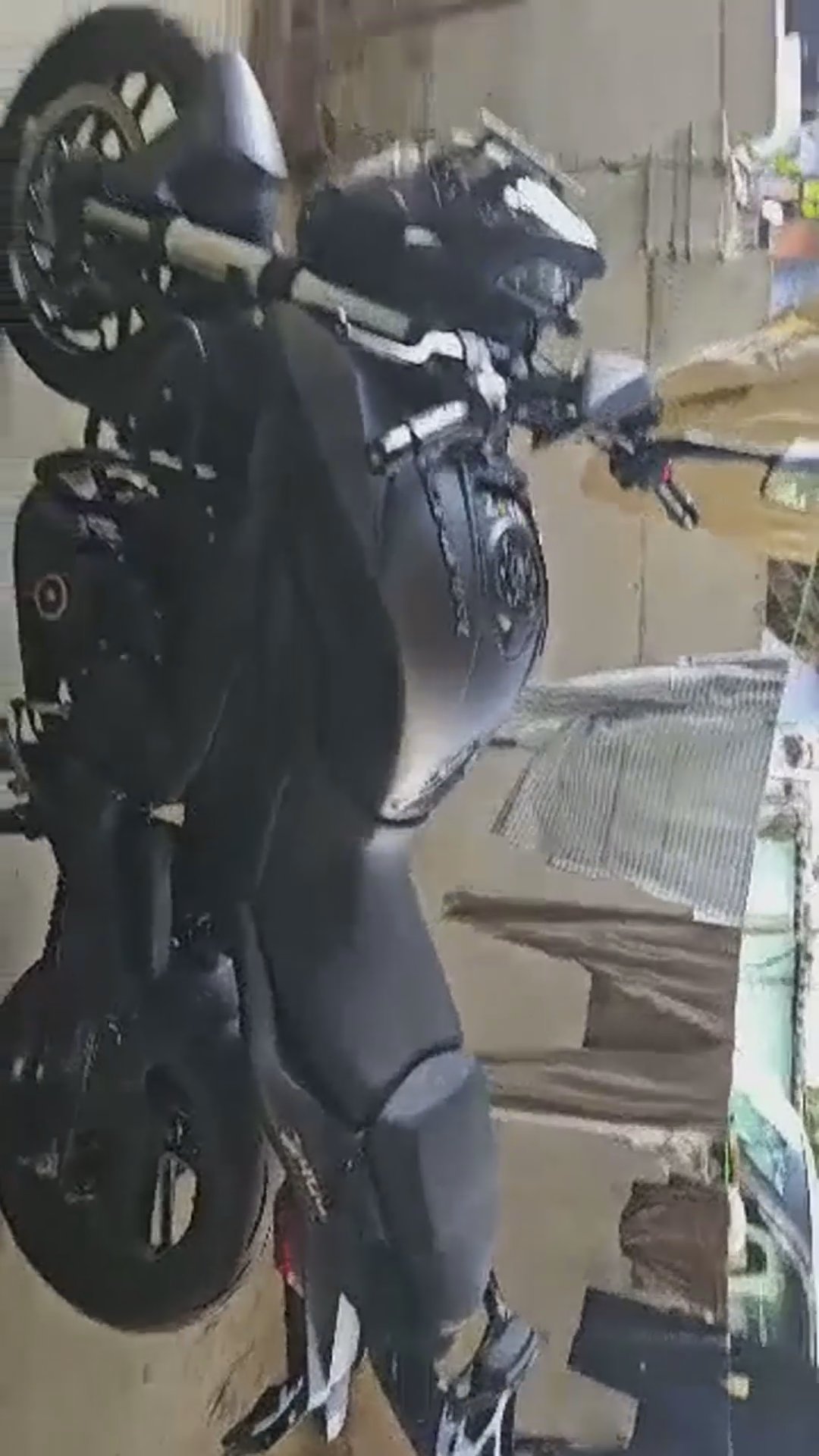 Walk-around video thumbnail