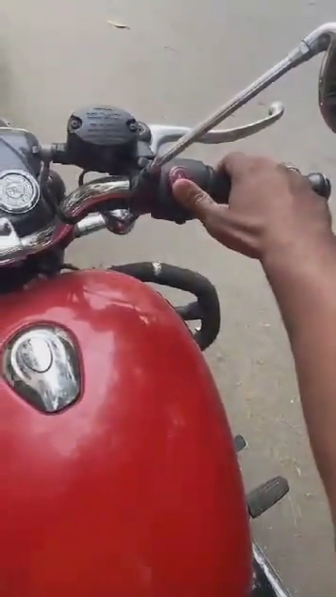 Walk-around video thumbnail