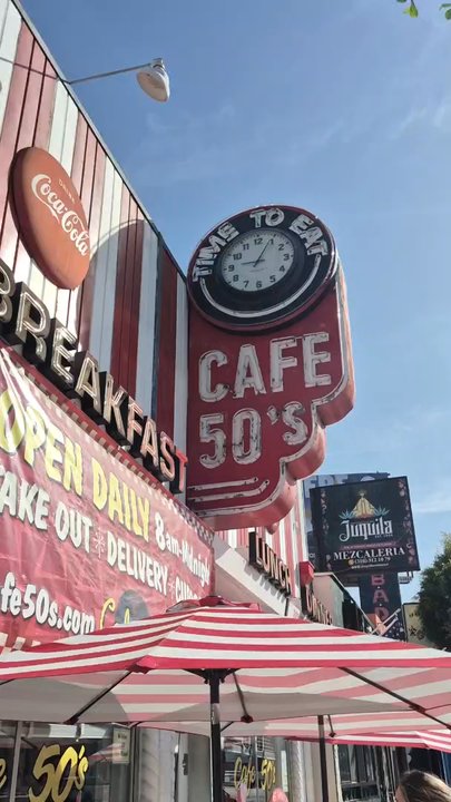 Cafe 50's - Diners Near Me - Los Angeles, California