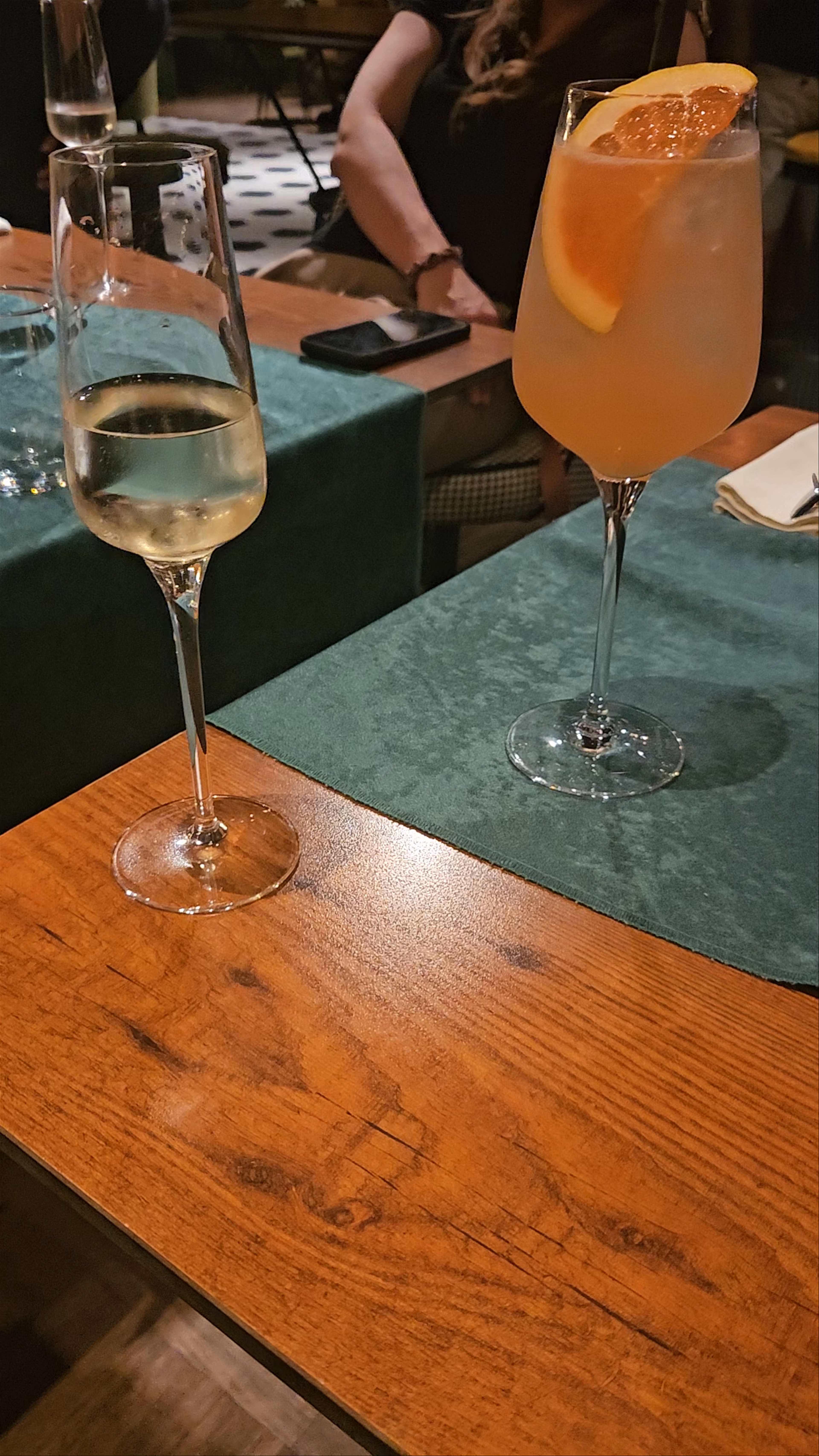 Noo'vo Resto Lounge