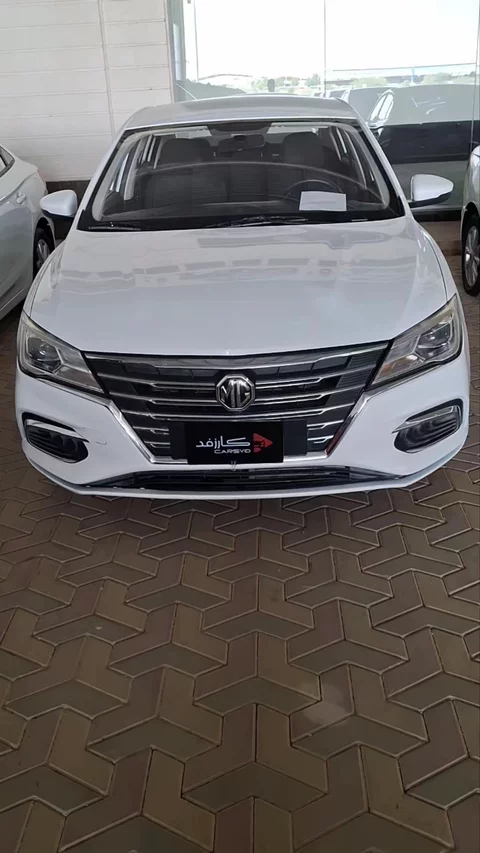 ام جي 5 STD 2023