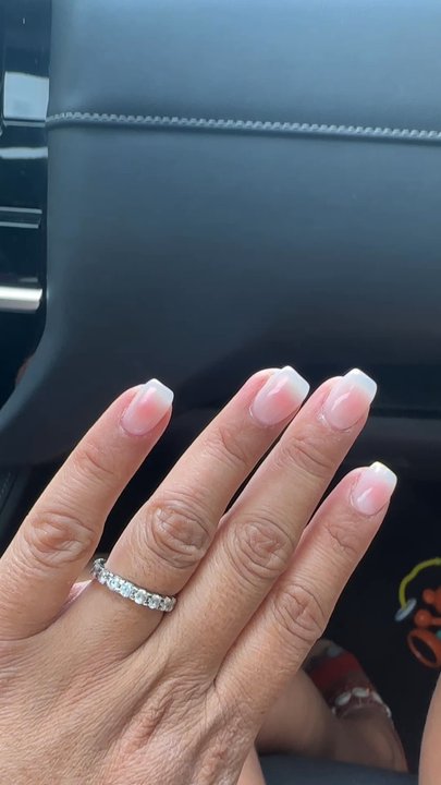 Delicate Nail & Spa - Chrome acrylics - Nail Technicians Near Me - Brookfield, Connecticut