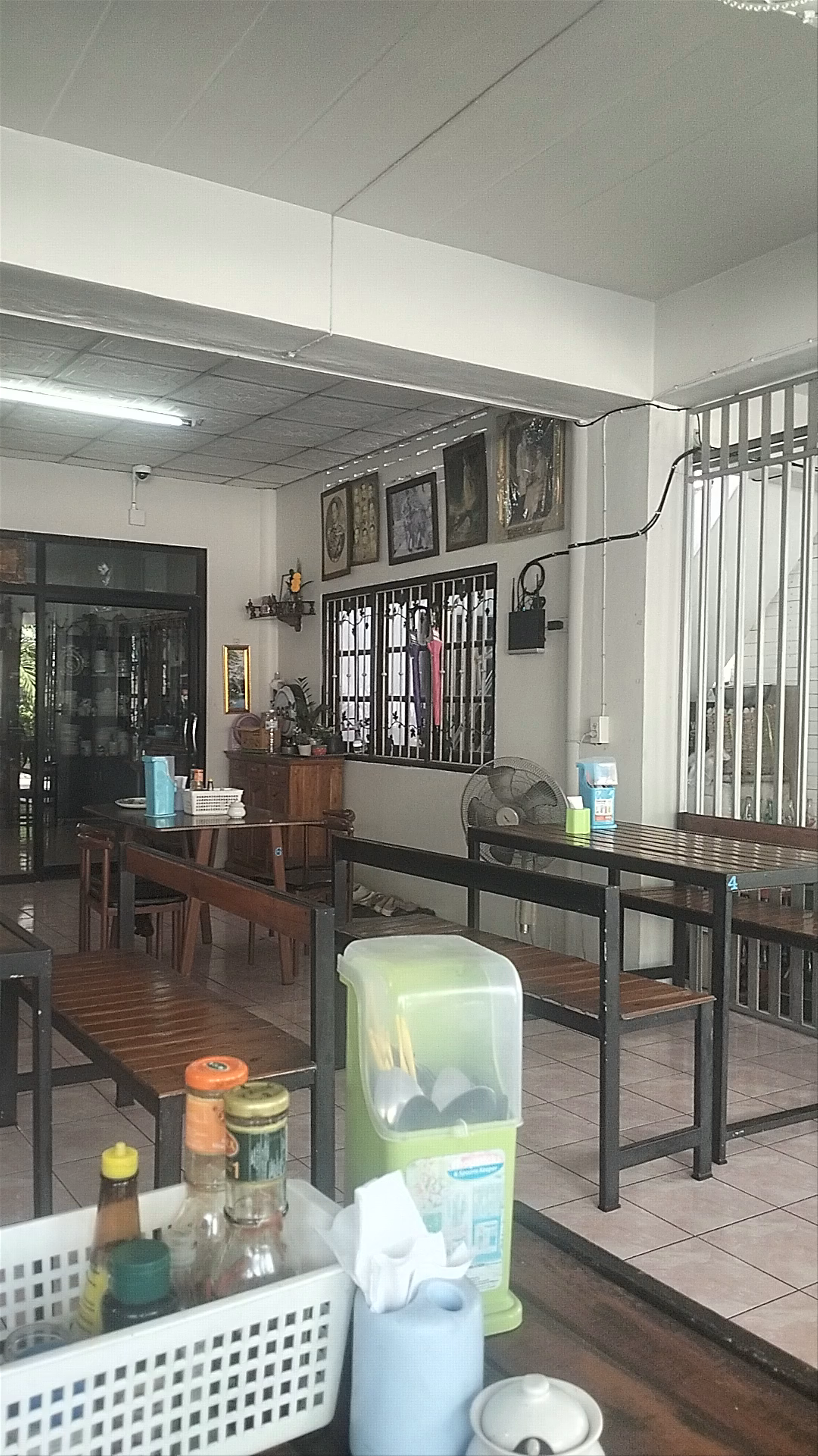 Cozy Local Eatery at Ava 2 Budget Hotel, Ko Tao