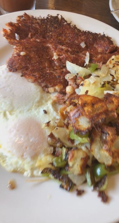 Pomegranate Restaurant - Corned beef hash, Tijuana skillet and the southwest frittata. All to die for!! - American Near Me - Aurora, Illinois
