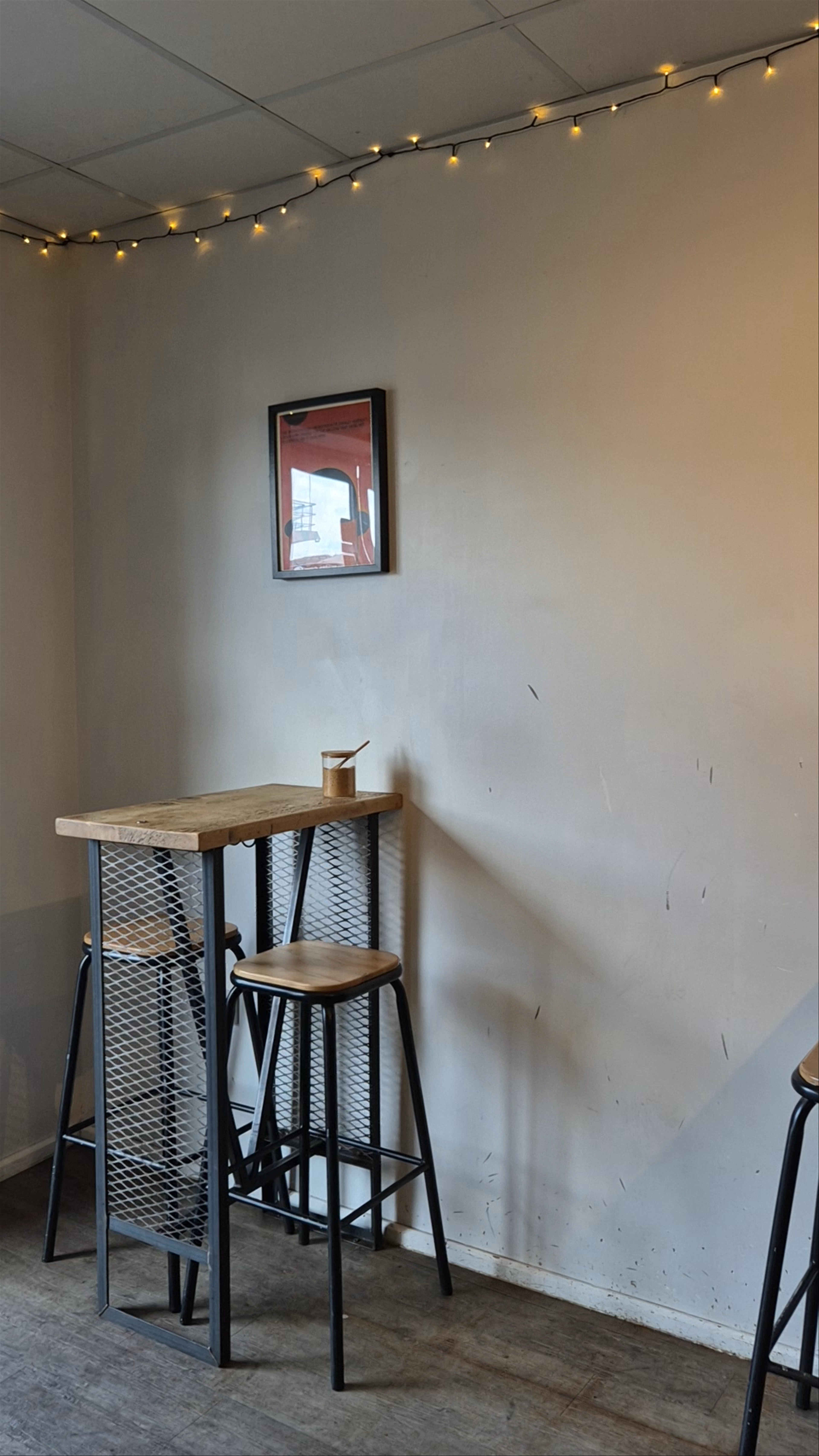 Cozy Coffee Vibes at New Cut Coffee, Bristol