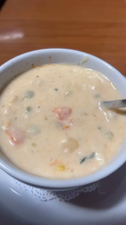 Madigan's Waterfront - Seafood Near Me - Occoquan, Virginia