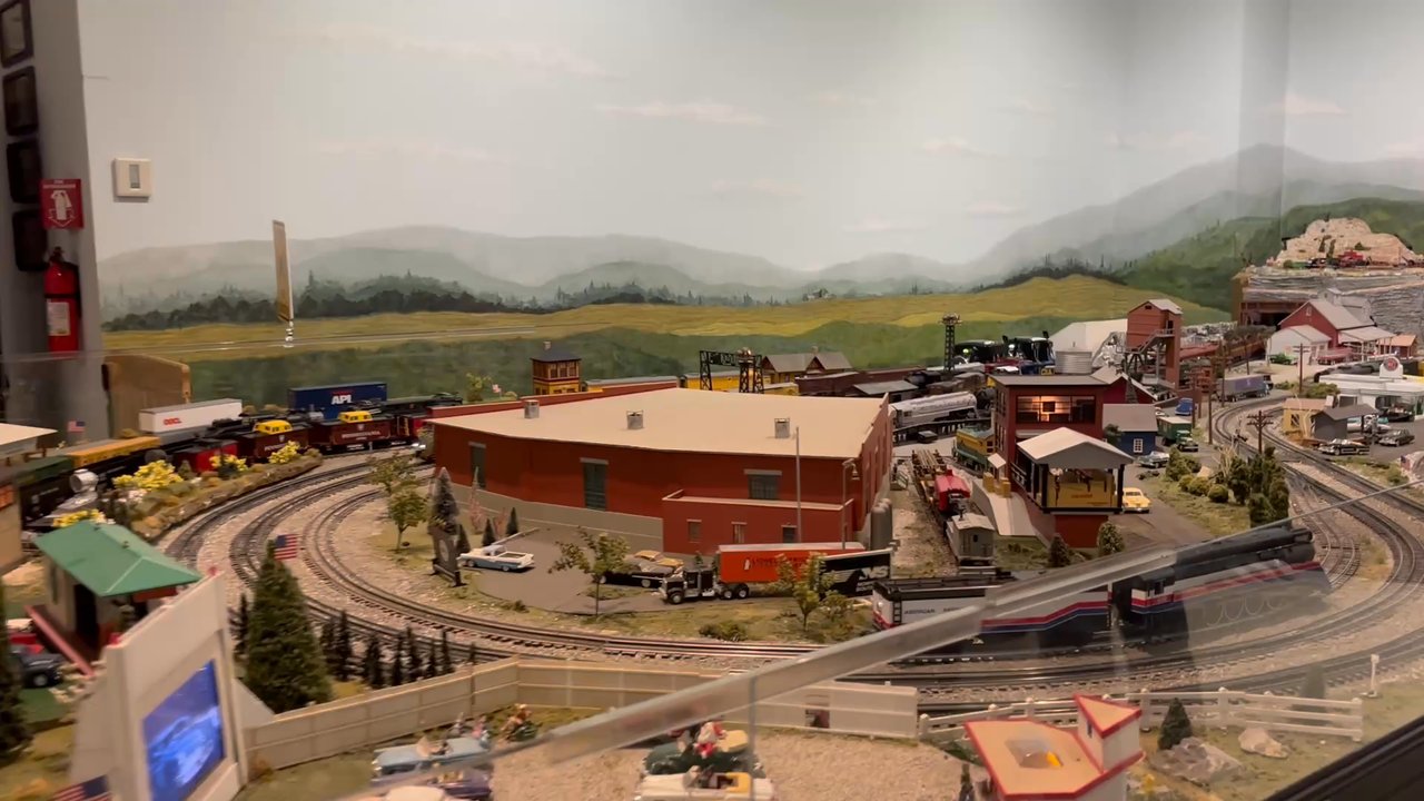 AACA Museum - The AACA museum has a Lionel O Gauge layout on the lower level. Can watch the trains run around. Has sound effects. - Museums Near Me - Hershey, Pennsylvania