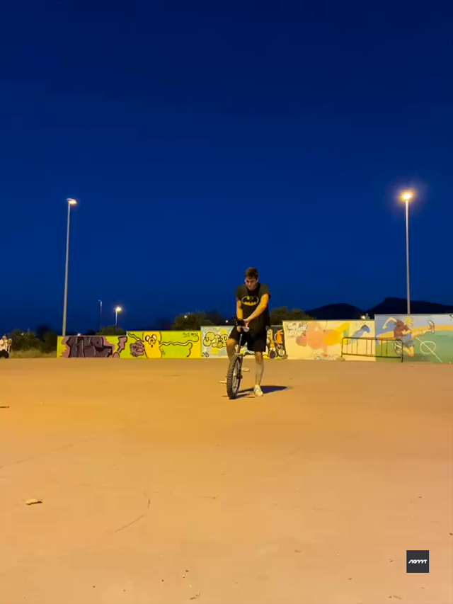 riu set: 180 tire one foot 180 down