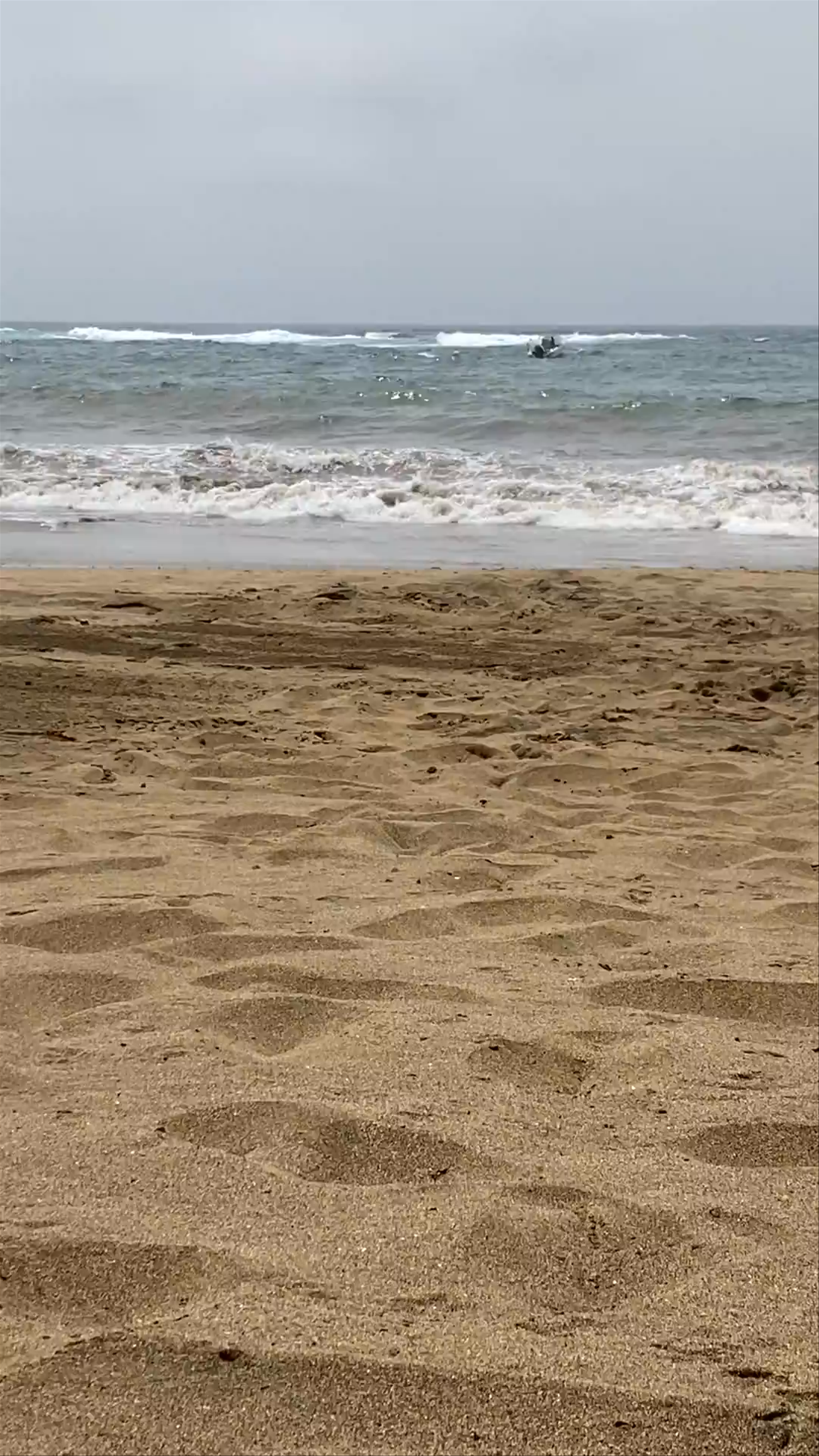Peaceful Waves at Playa de Las Canteras, Gran Canaria