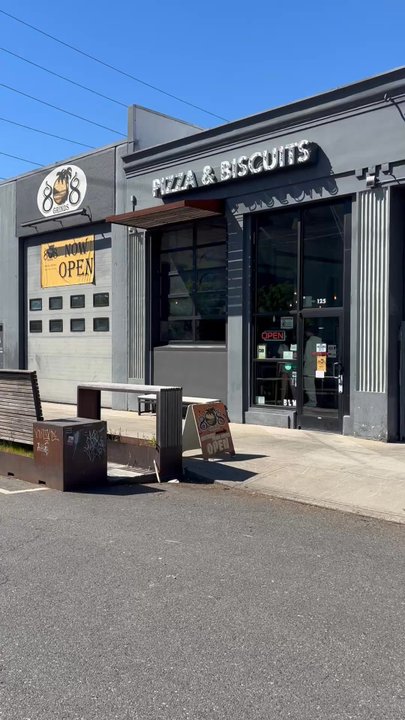 808 Grinds - Food Trucks Near Me - Portland, Oregon