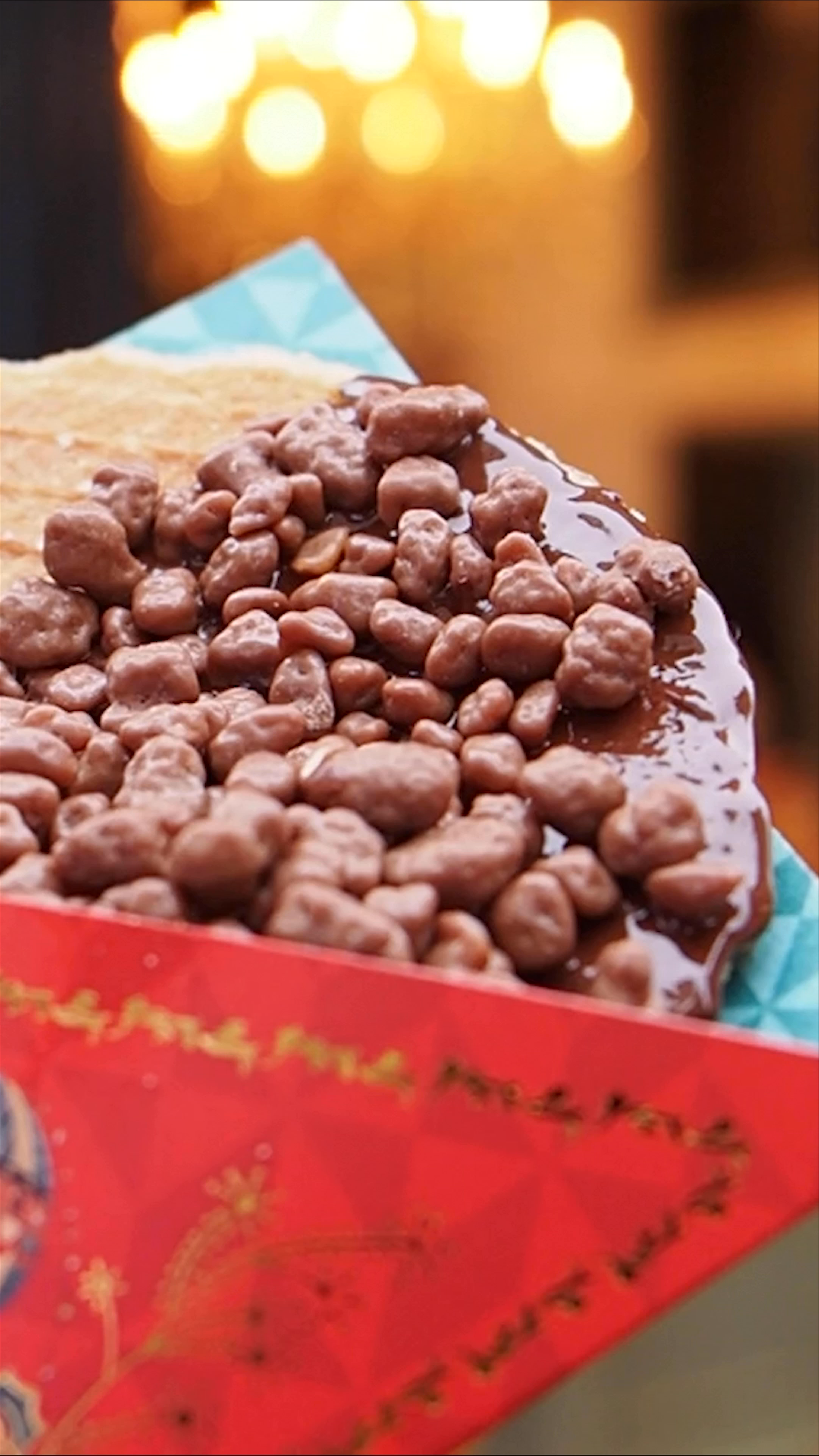 Indulge in Sweet Bliss at van Wonderen Stroopwafels, Amsterdam