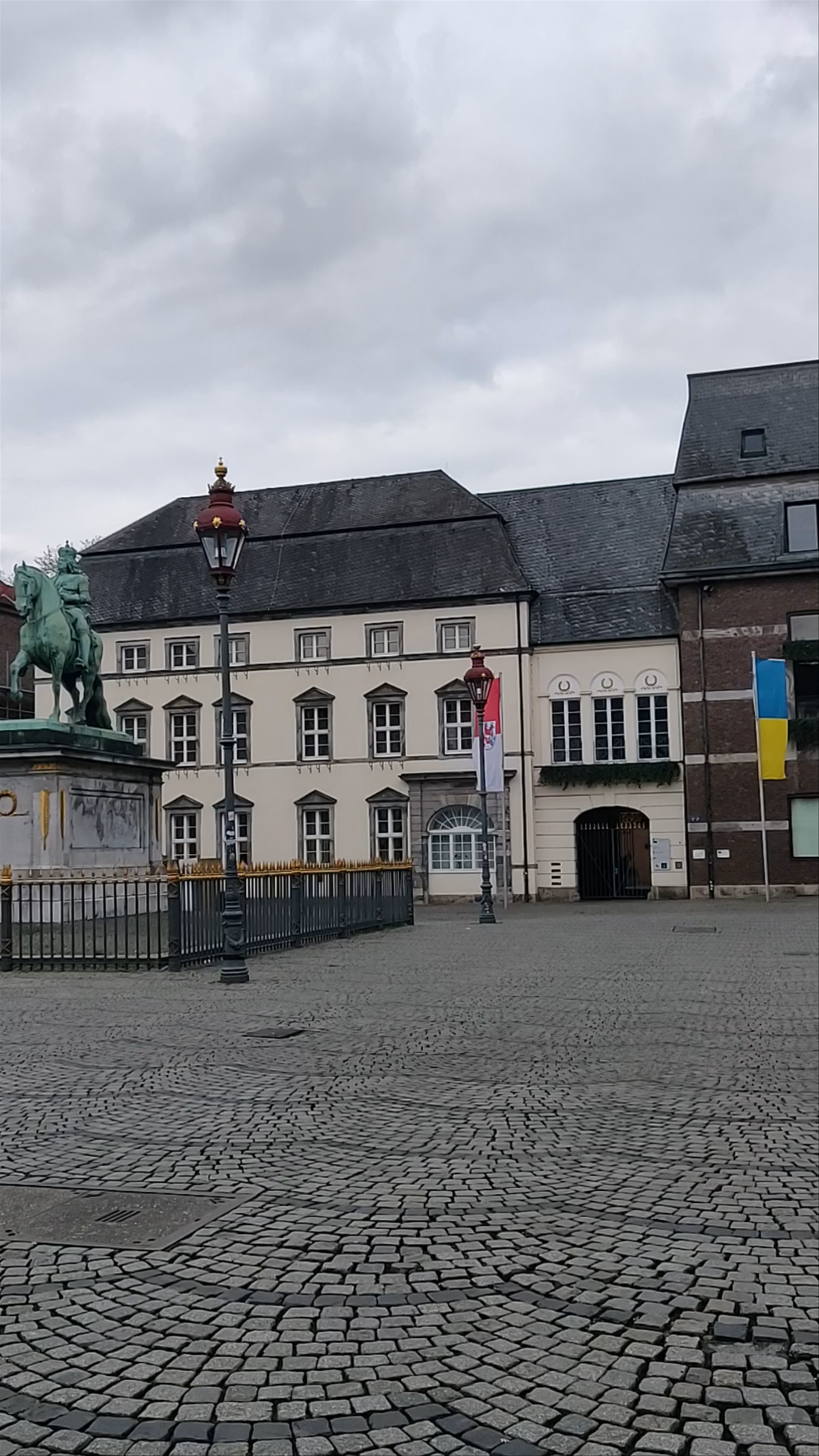 Marktplatz, Düsseldorf: Historic Heartbeat of the City
