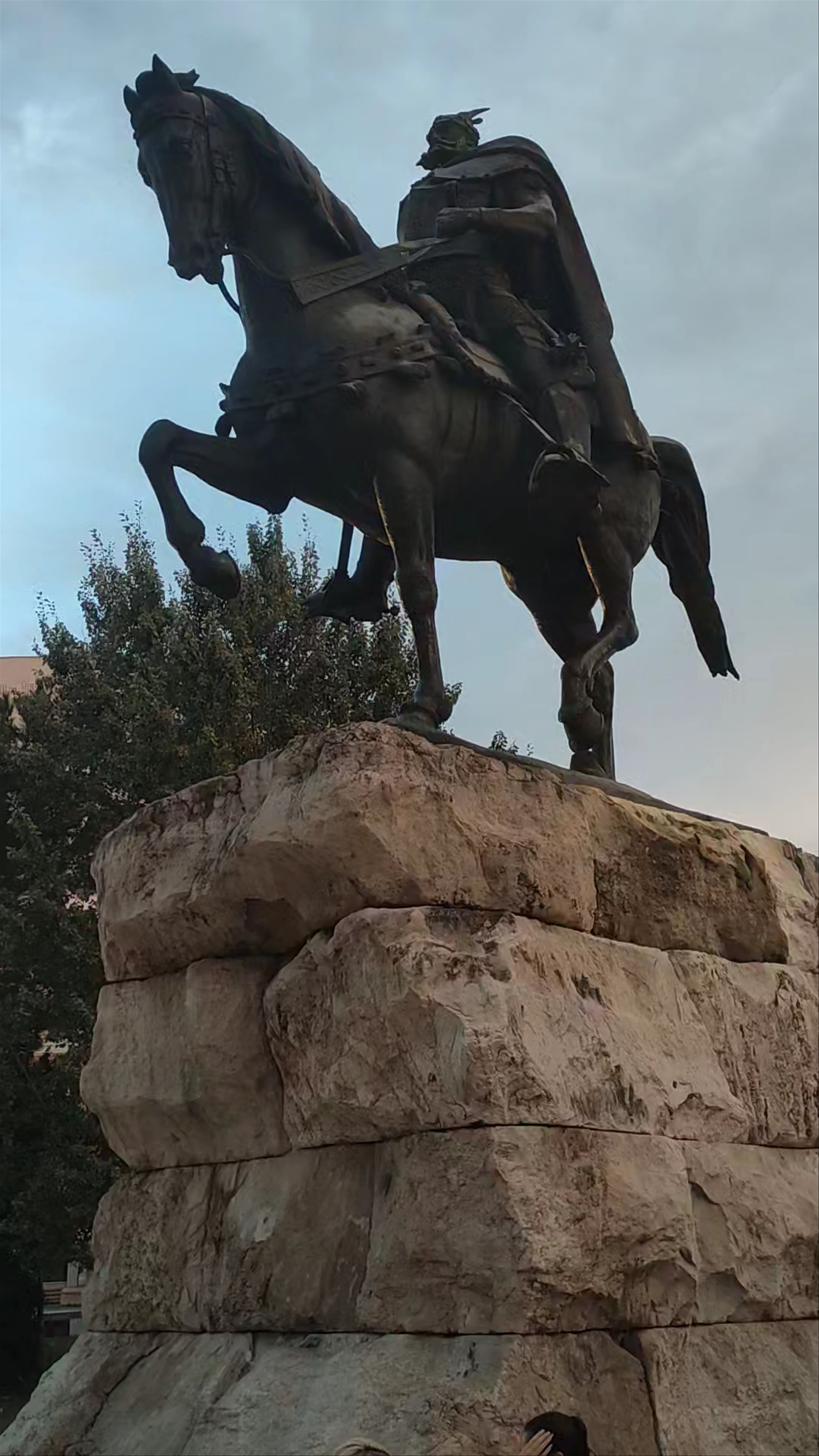 Skanderbeg Statue, Sheshi Skënderbej