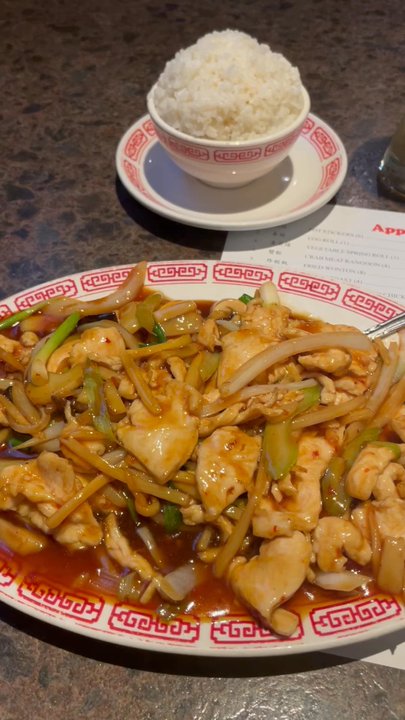 Yen King - Szezwan chicken - Chinese Near Me - Jackson, Michigan