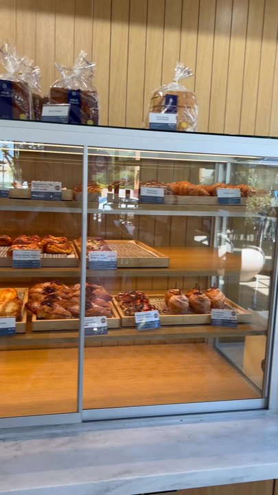 Paris Baguette - Bakeries Near Me - Sacramento, California