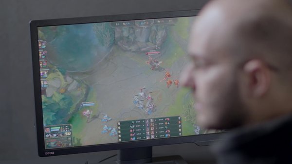 Analysis Pro Game
