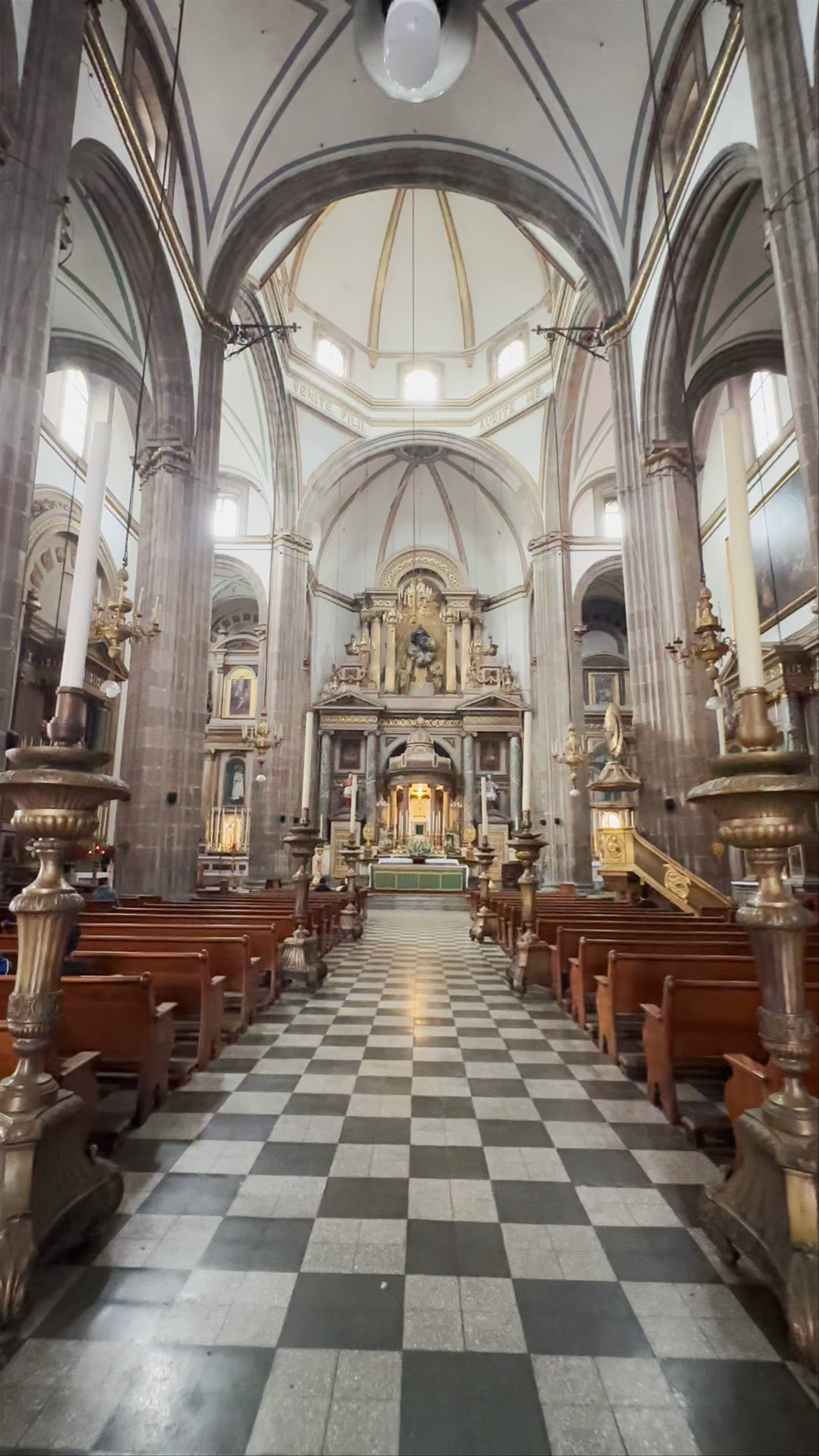 Templo de San Felipe Neri (La Profesa): Historic Spiritual Beauty in Mexico City