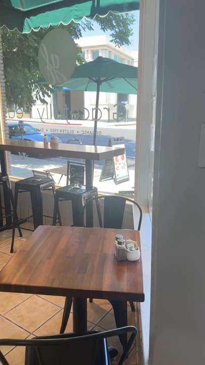 Gracefully Fed - Inside - Soup Near Me - Los Angeles, California