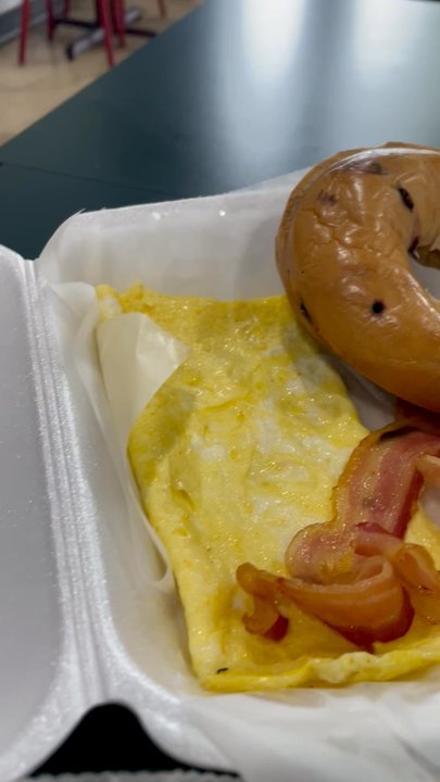Bagels R Us - 2 Egg Special Platter / Egg and Veggie - Bagels Near Me - Jacksonville, Florida