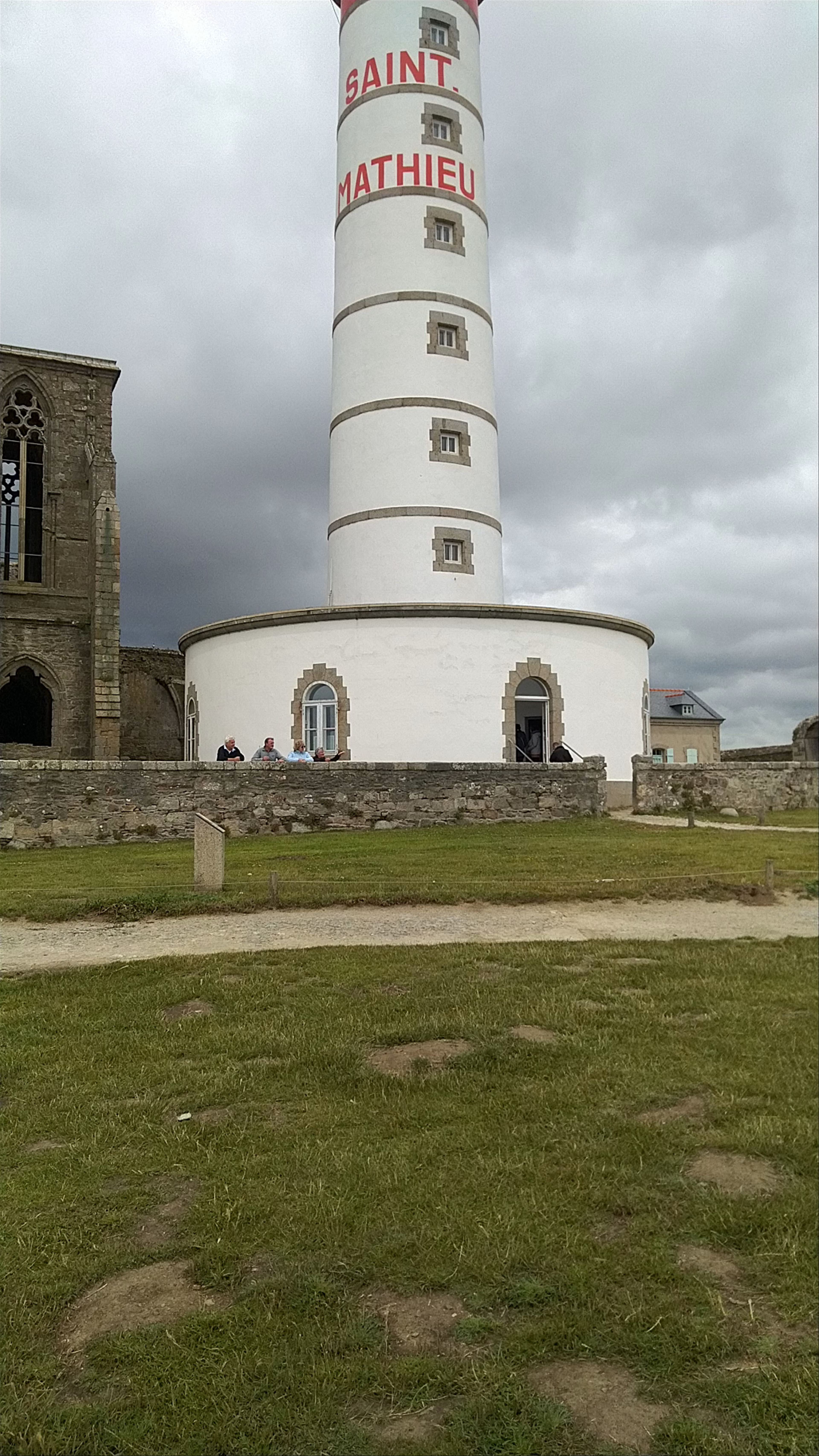 Pointe de Saint-Mathieu: Mystical Lighthouse & Ruins in Brittany