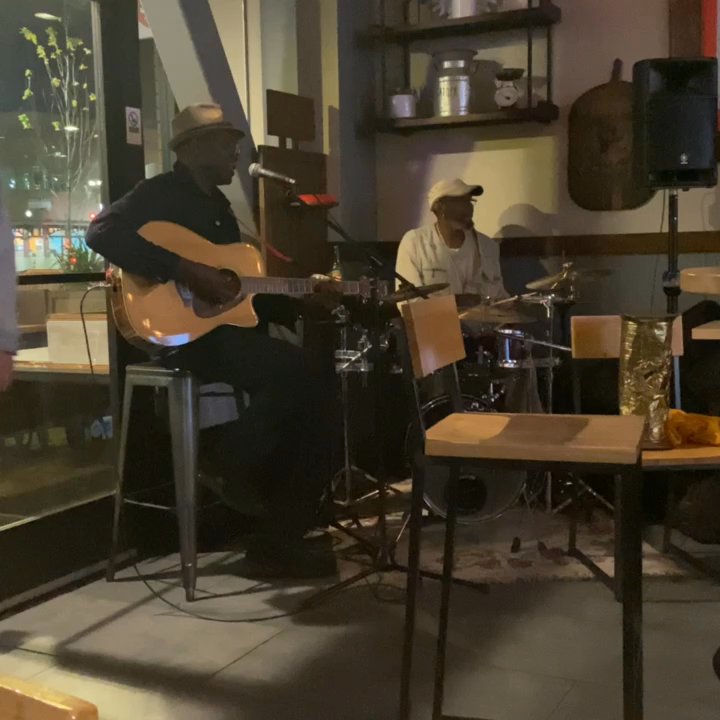 Sliver Pizzeria - Live music! This place is the best! - Pizza Near Me - Berkeley, California
