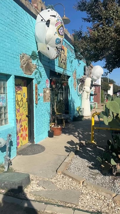 Cafe Frida - Coffee & Tea Near Me - Garland, Texas