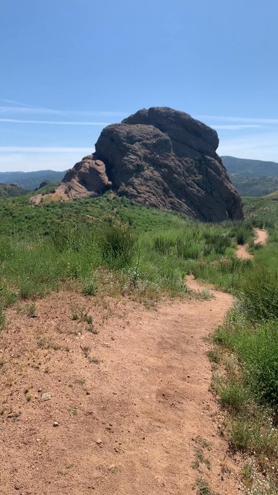 Castaic Rock Trail - Hiking Near Me - Castaic, California