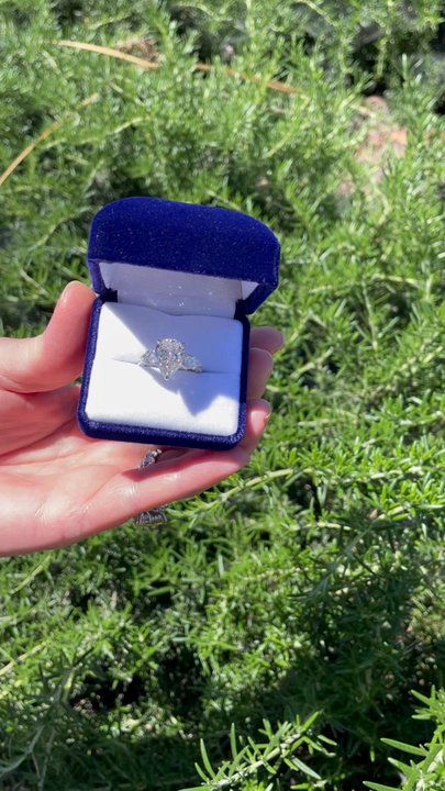 MacTavish Jewelers - 3.50ct center flawless. Total diamonds 6.75ct. - Jewelry Near Me - Irvine, California