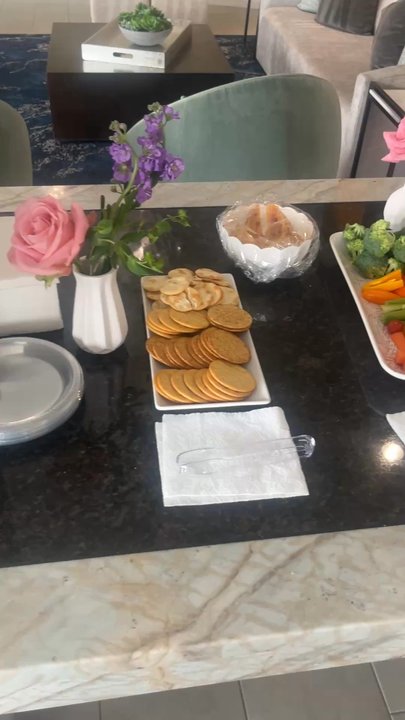 Garden Muses Studio - Floral arrangement workshop class refreshments - Floral Designers Near Me
