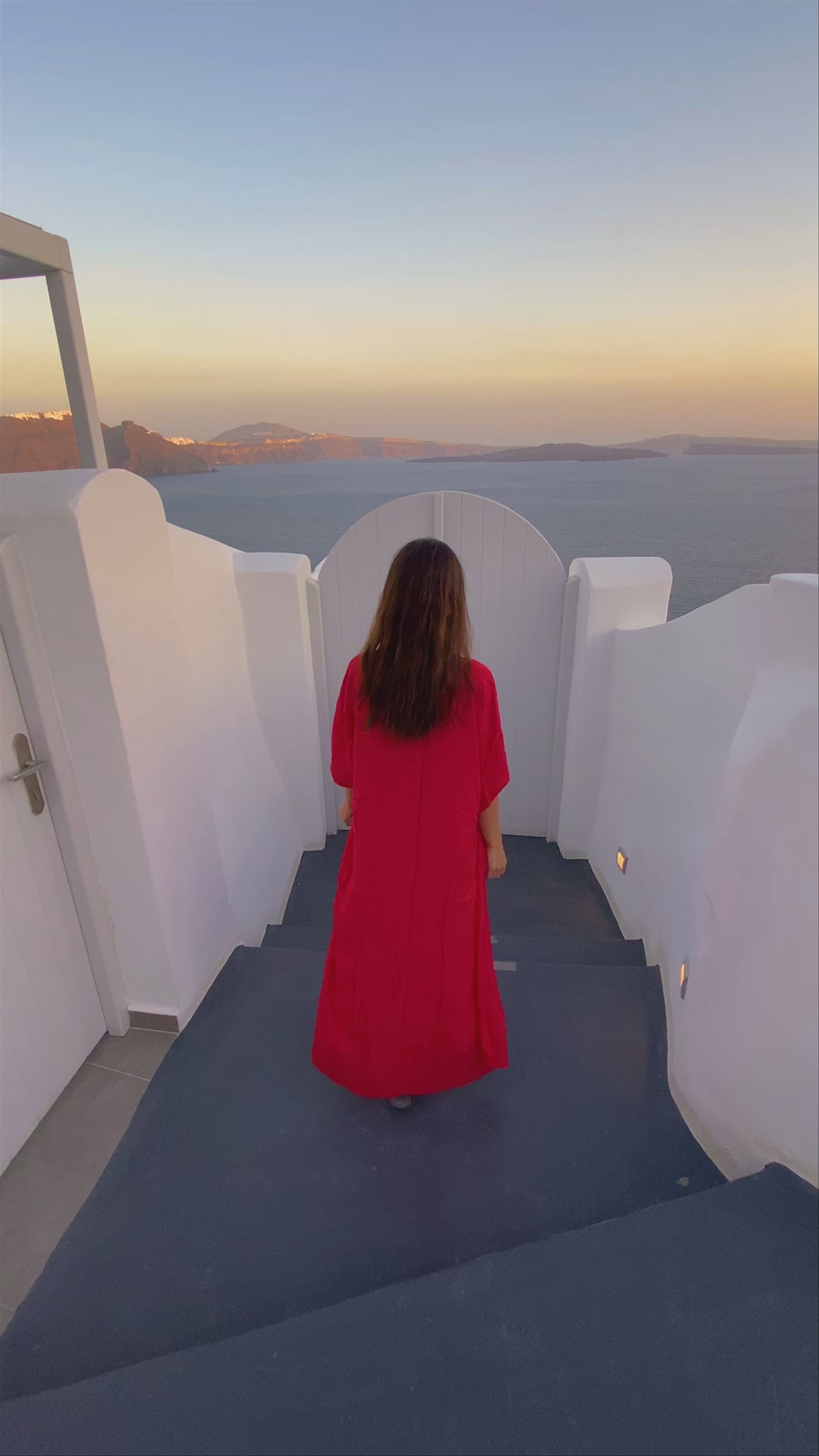 Santorini Secret Suites & Spa: Sunset Escape in Oía, Greece