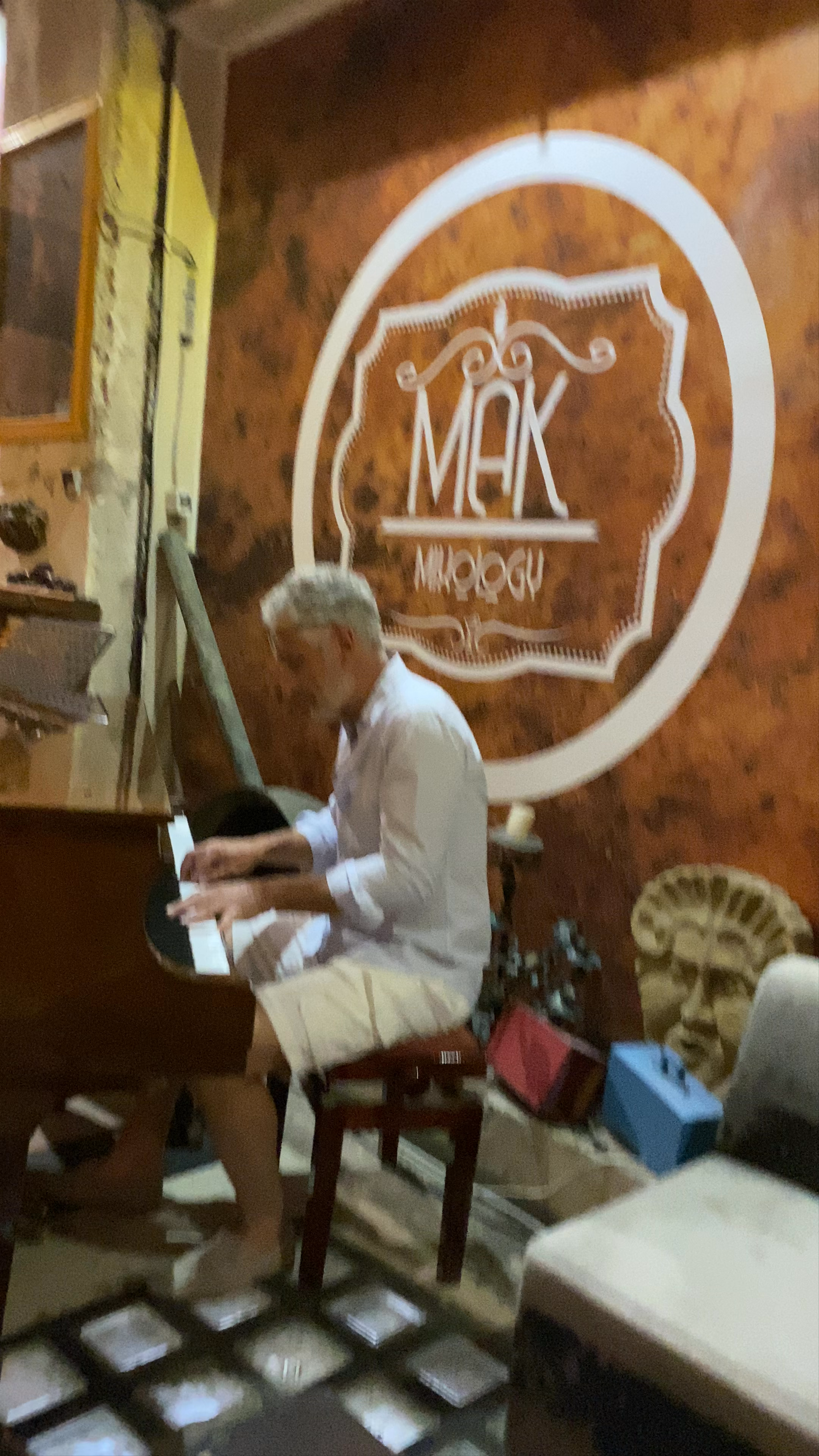 Mak Mixology