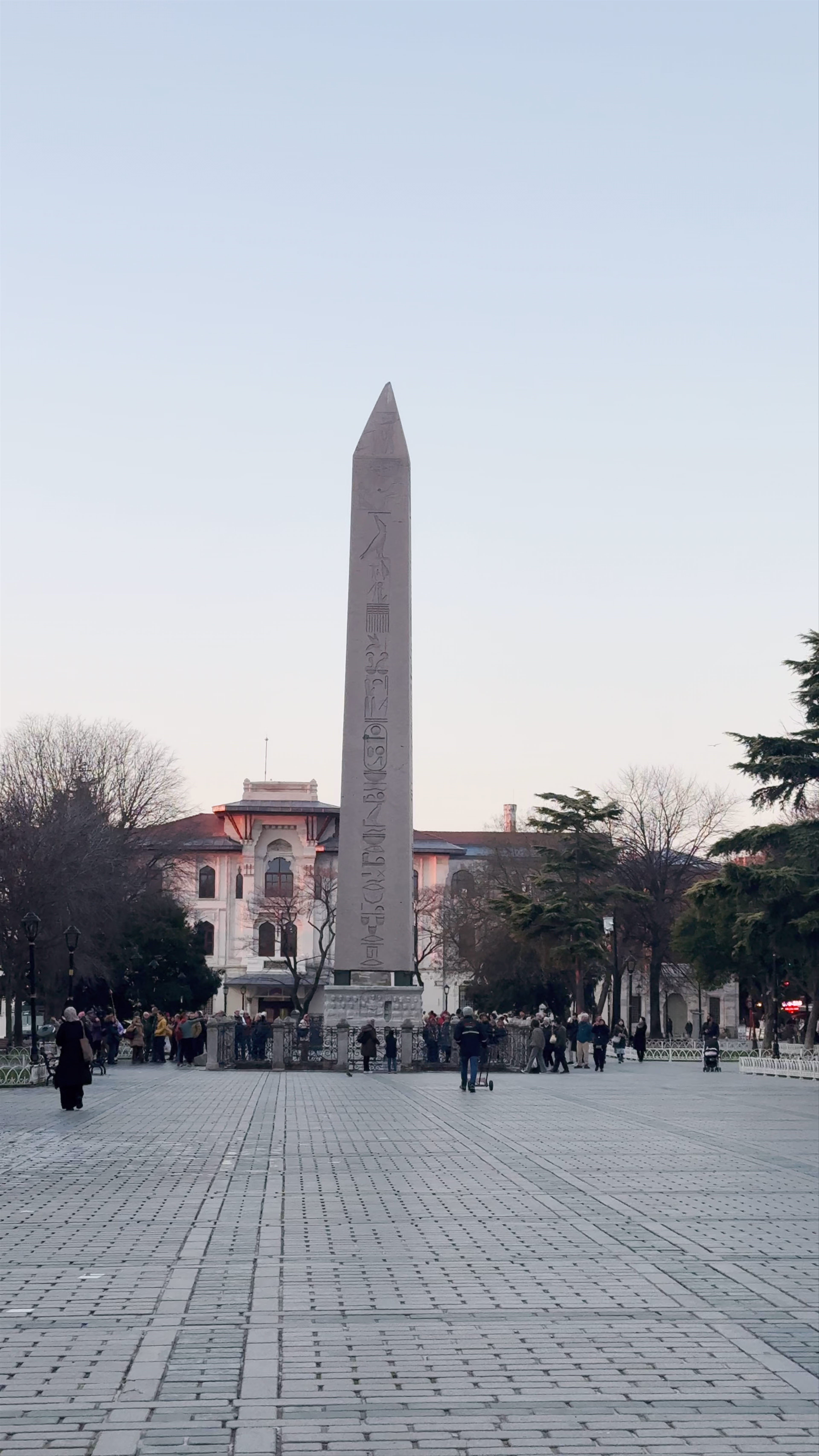 Binbirdirek Obelisk: Ancient Majesty in Istanbul's Historic Heart