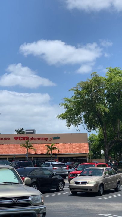 CVS Pharmacy y más - Outside view. - Drugstores Near Me - Miami, Florida