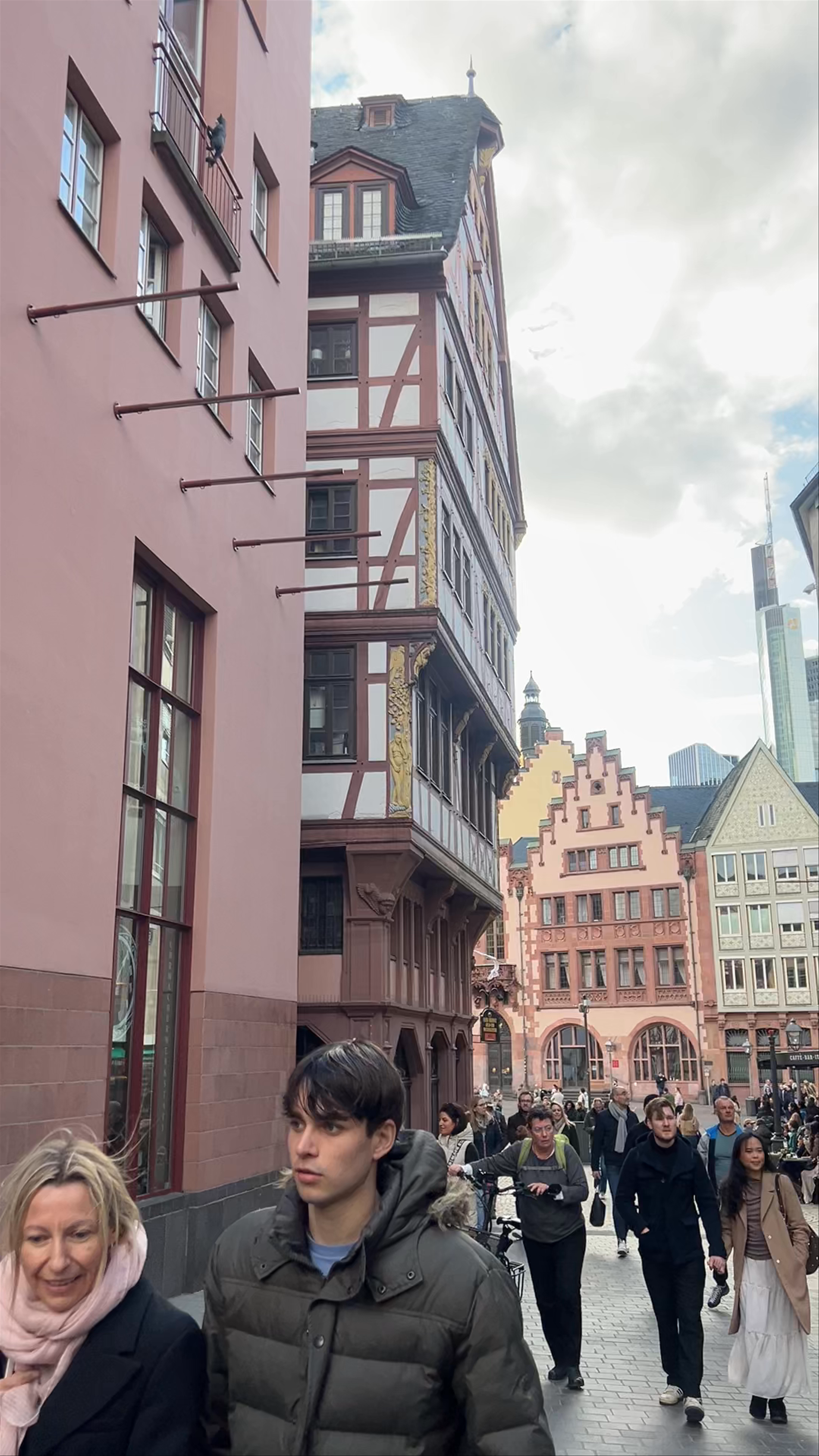 New Old Town: Historic Charm and Urban Energy in Frankfurt am Main