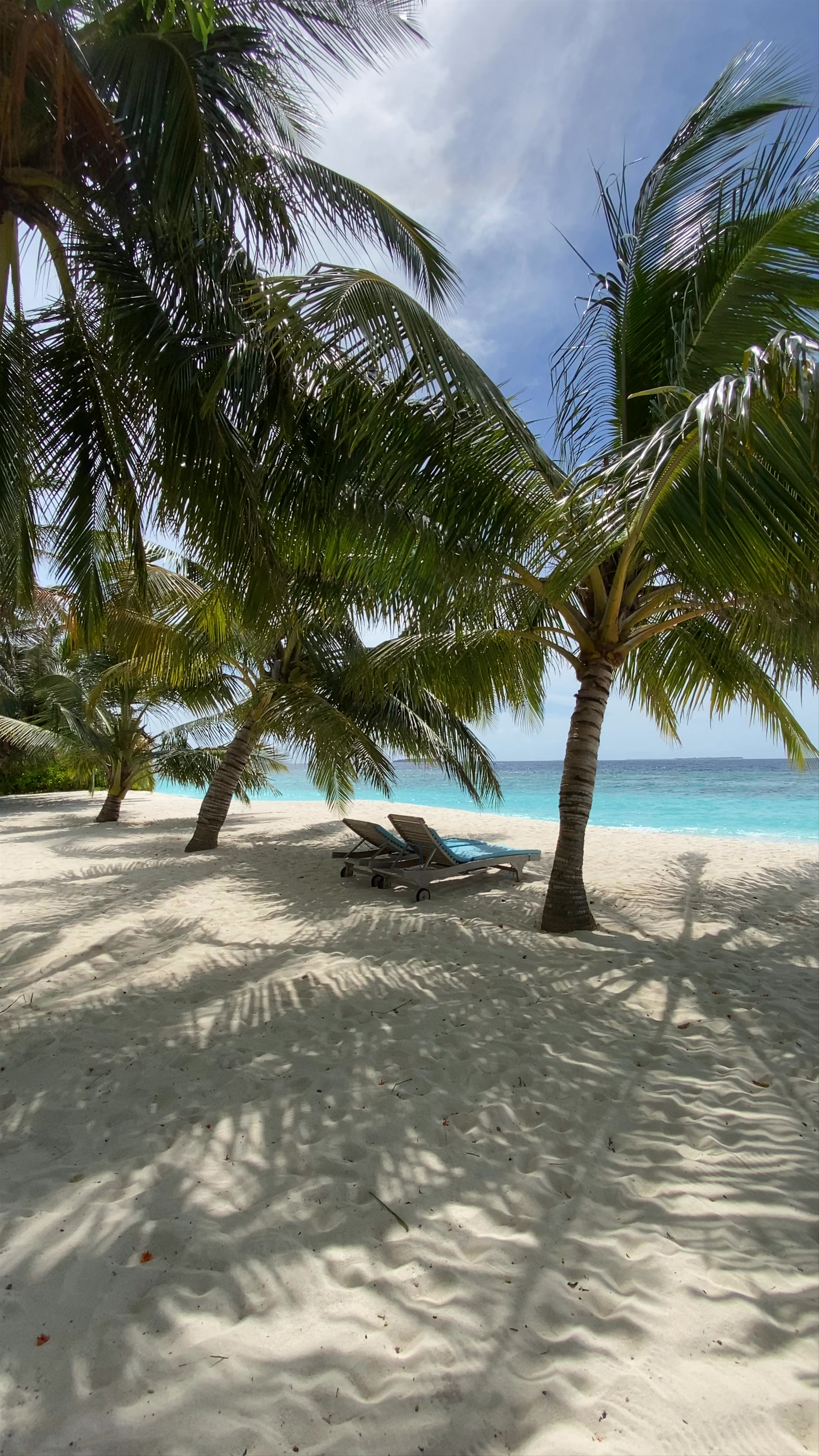 Furaveri Island Resort & Spa