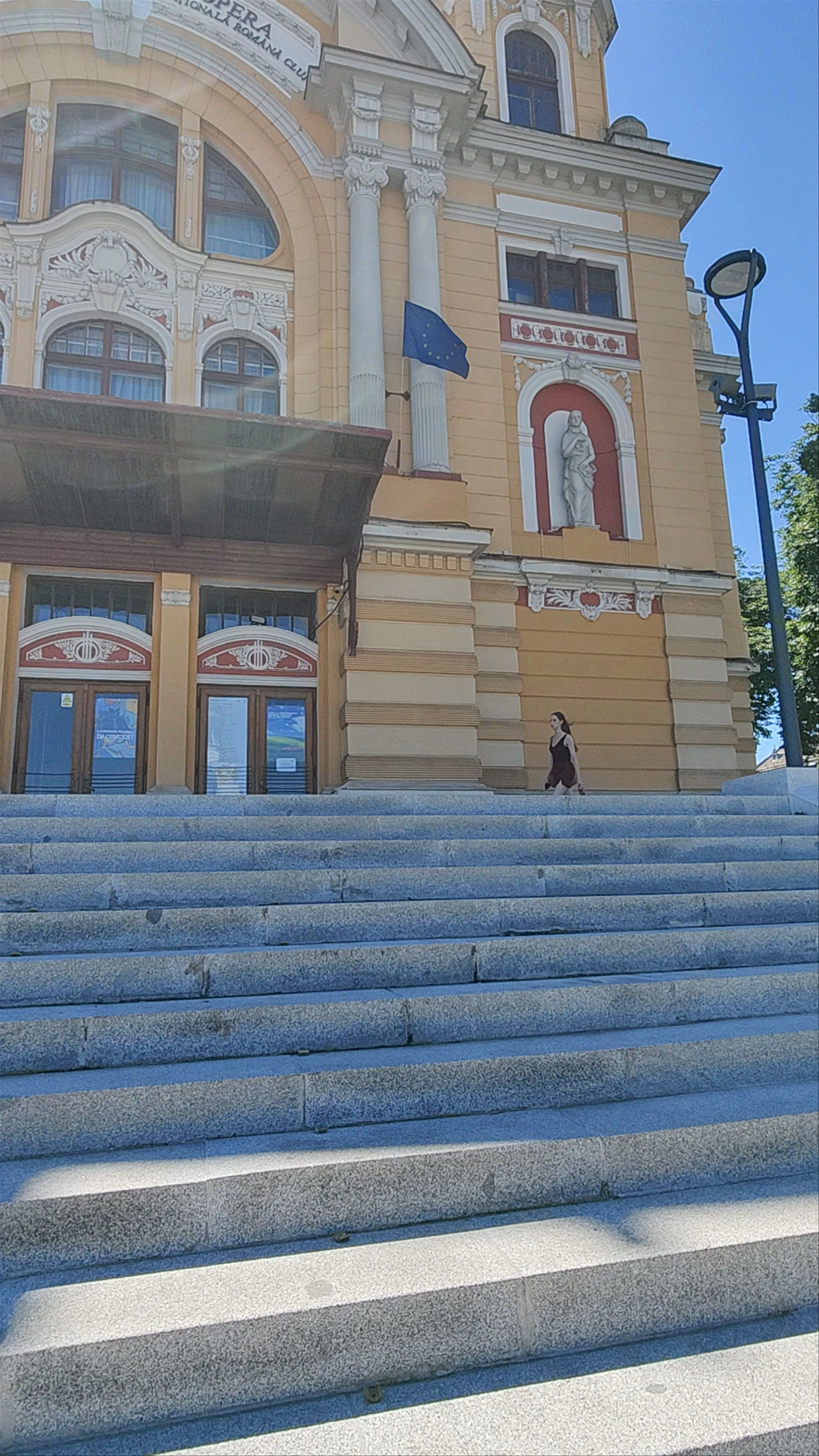 Teatrul Național "Lucian Blaga": A Majestic Cultural Landmark in Cluj-Napoca