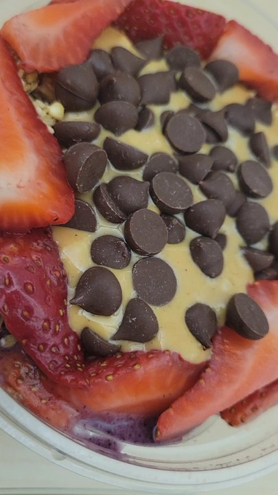 Juiceland - Honey Berry Smoothie Bowl - Juice Bars & Smoothies Near Me - Dallas, Texas