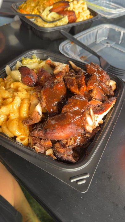 Tev's kitchen - Jerk, chicken, mac & cheese combo plate - Soul Food Near Me - Los Angeles, California